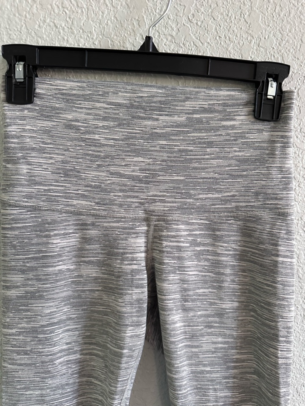 Lululemon High Rise Space Dye Crop Leggings Gray White Mesh Panel Size 6 - Picture 3 of 14
